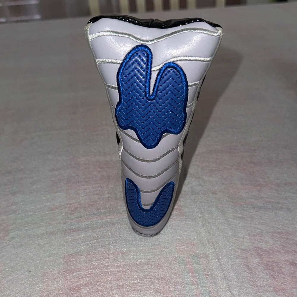 Air Jordan XI Concord Blade Cover